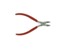 geisoleerde-zijkniptang-tungsten-drijfhout